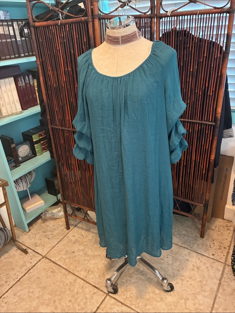 Indigo Rose beautiful dress in size 1X Forrest green.
